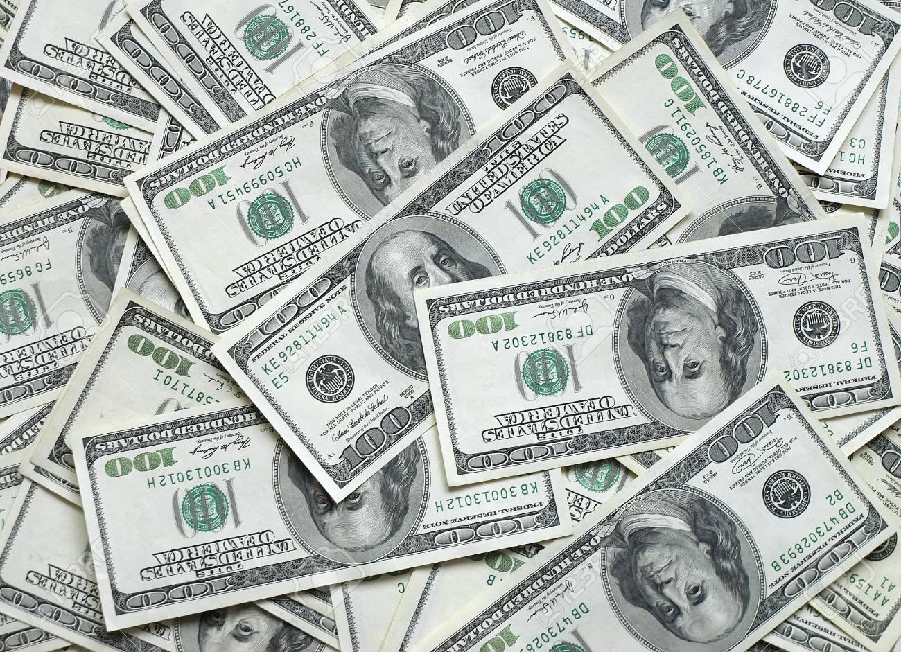 アメリカの 100 ドル札がたくさんの写真素材・画像素材 Image 18028711