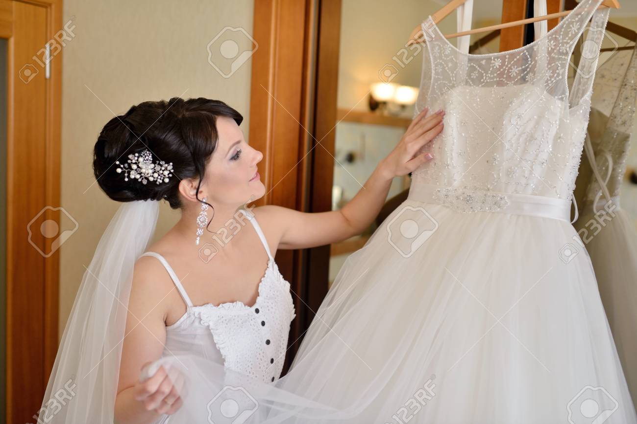 marriage clothes girl