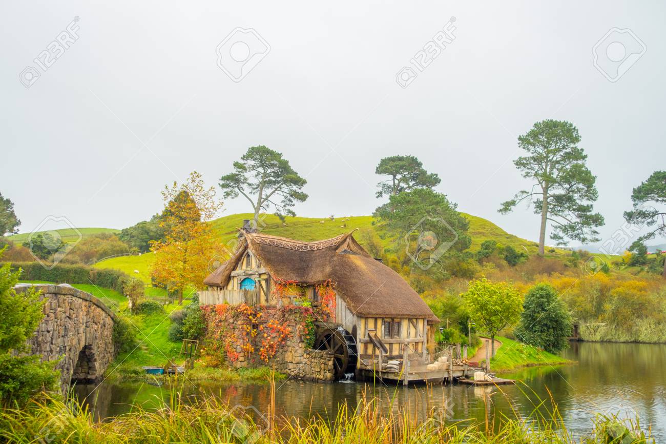 Le Du Nord Nouvelle Zélande 16 Mai 2017 Moulin à Eau à Hobbiton Site Fait Pour Les Films Hobbit Et Seigneur De Lanneau à Matamata île Du Nord
