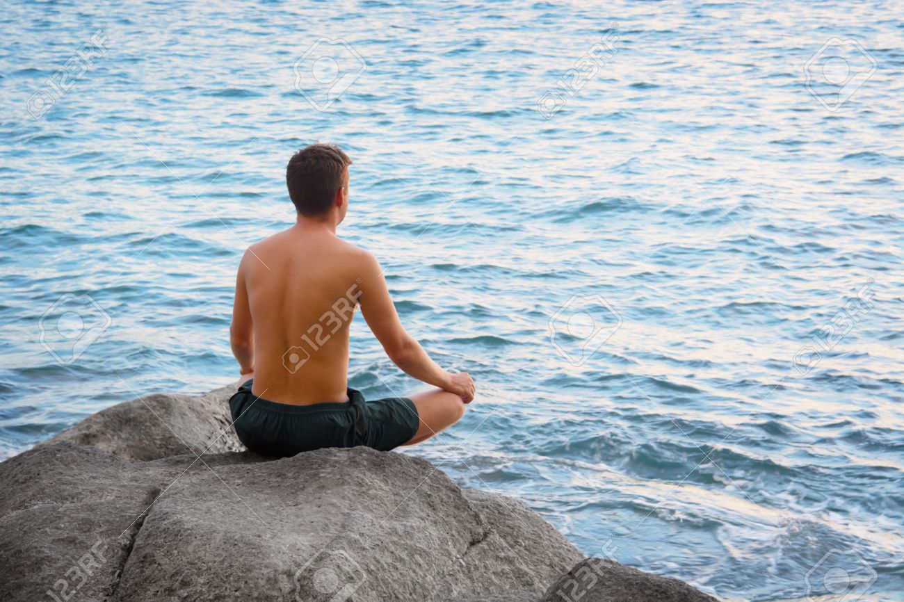 imagenes de hombres mirando el mar imagenes de hombres mirando el mar