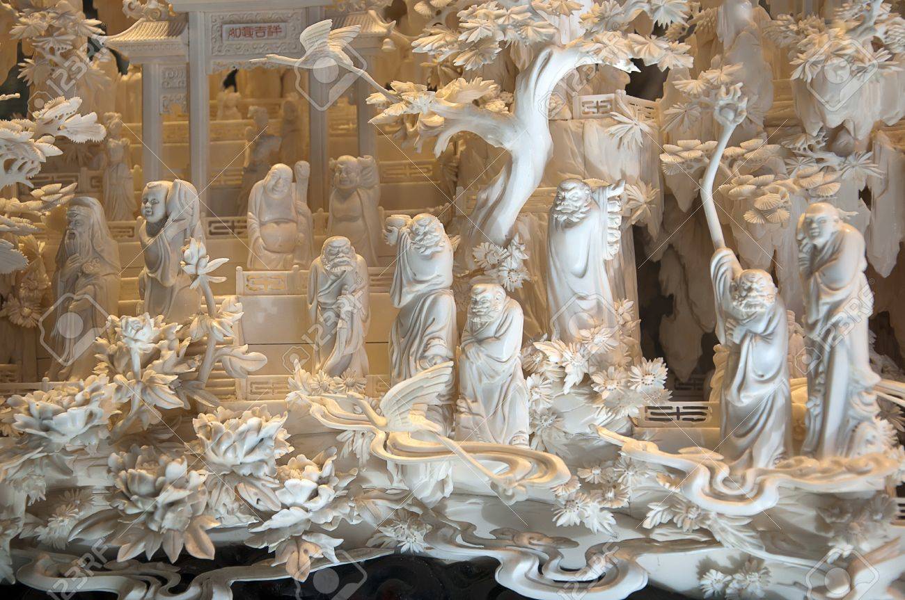 中国で繊細な象牙彫刻の写真素材・画像素材 Image 17015138