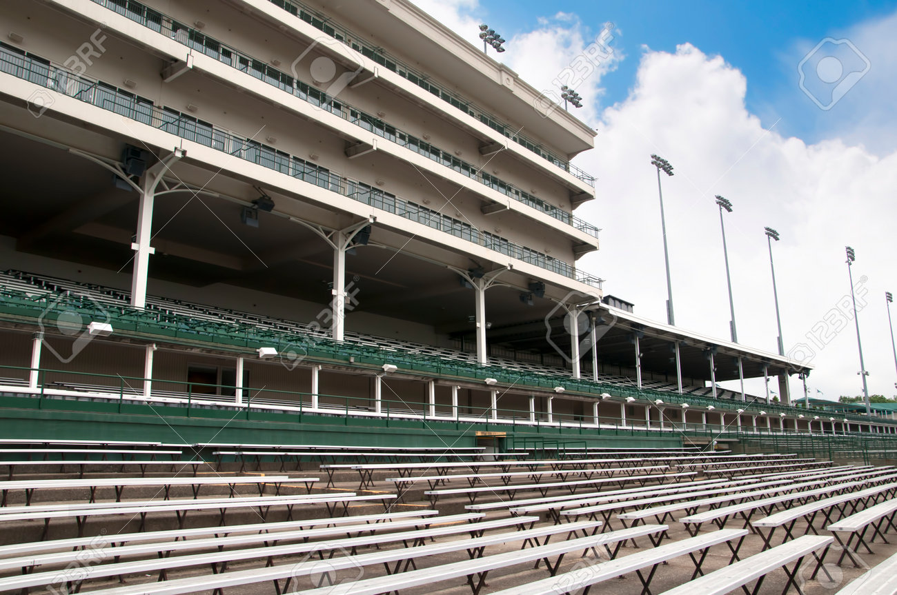 ルイビル アメリカのケンタッキー ダービーのチャーチルダウンズ競馬場ホーム の写真素材 画像素材 Image ルイビル アメリカのケンタッキー ダービーのチャーチルダウンズ競馬場ホーム の写真素材 画像素材 Image
