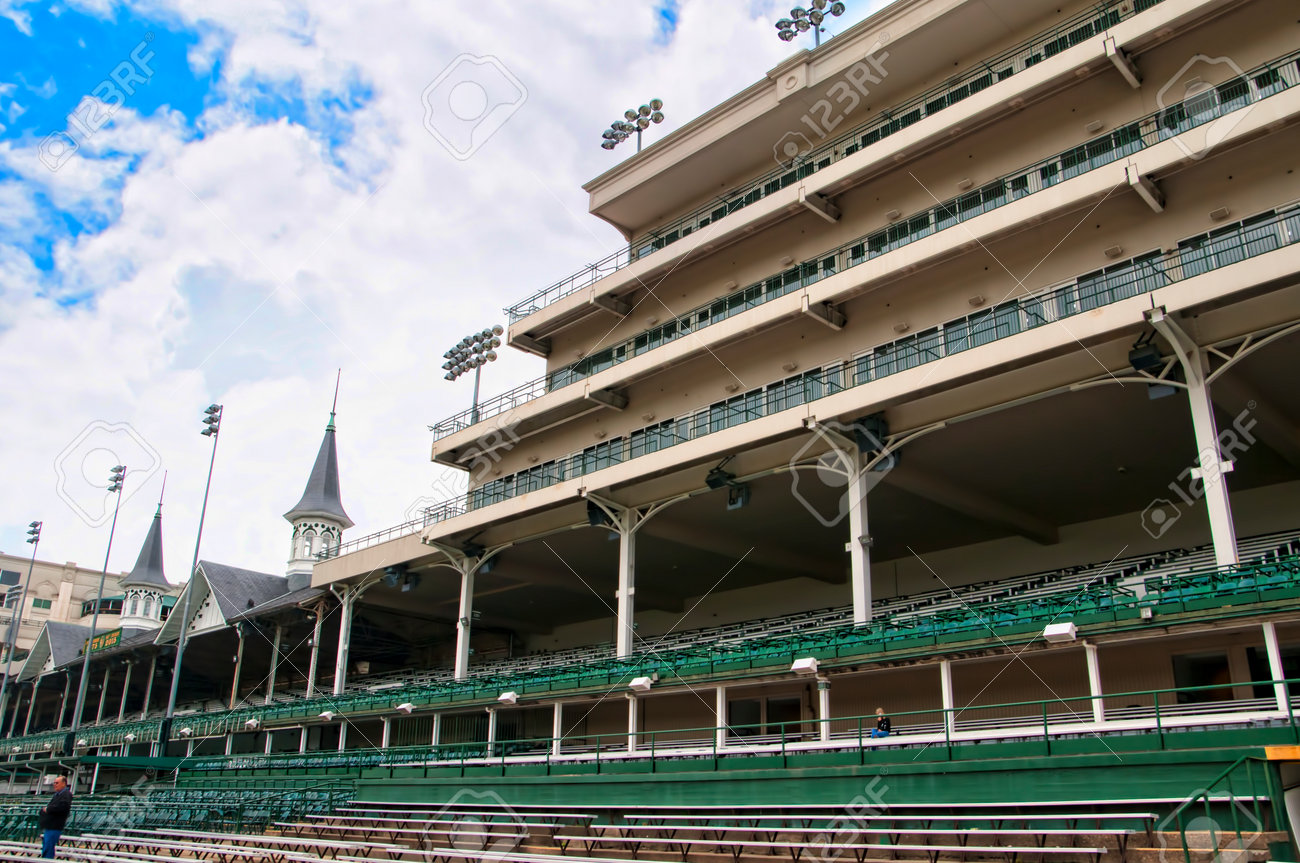ルイビル アメリカのケンタッキー ダービーのチャーチルダウンズ競馬場ホーム の写真素材 画像素材 Image ルイビル アメリカのケンタッキー ダービーのチャーチルダウンズ競馬場ホーム の写真素材 画像素材 Image
