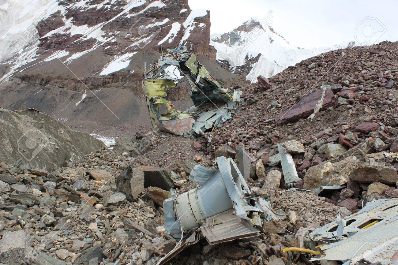50 キルギス 地震 素晴らしいサッカーの写真