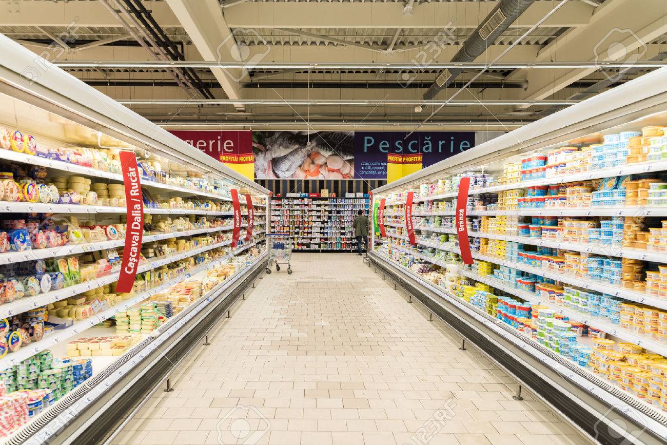 ブカレスト ルーマニア 15 年 2 月 25 日 スーパー マーケットの食品売り場に冷蔵庫に の写真素材 画像素材 Image ブカレスト ルーマニア 15 年 2 月 25 日 スーパー マーケットの食品売り場に冷蔵庫に の写真素材 画像素材 Image