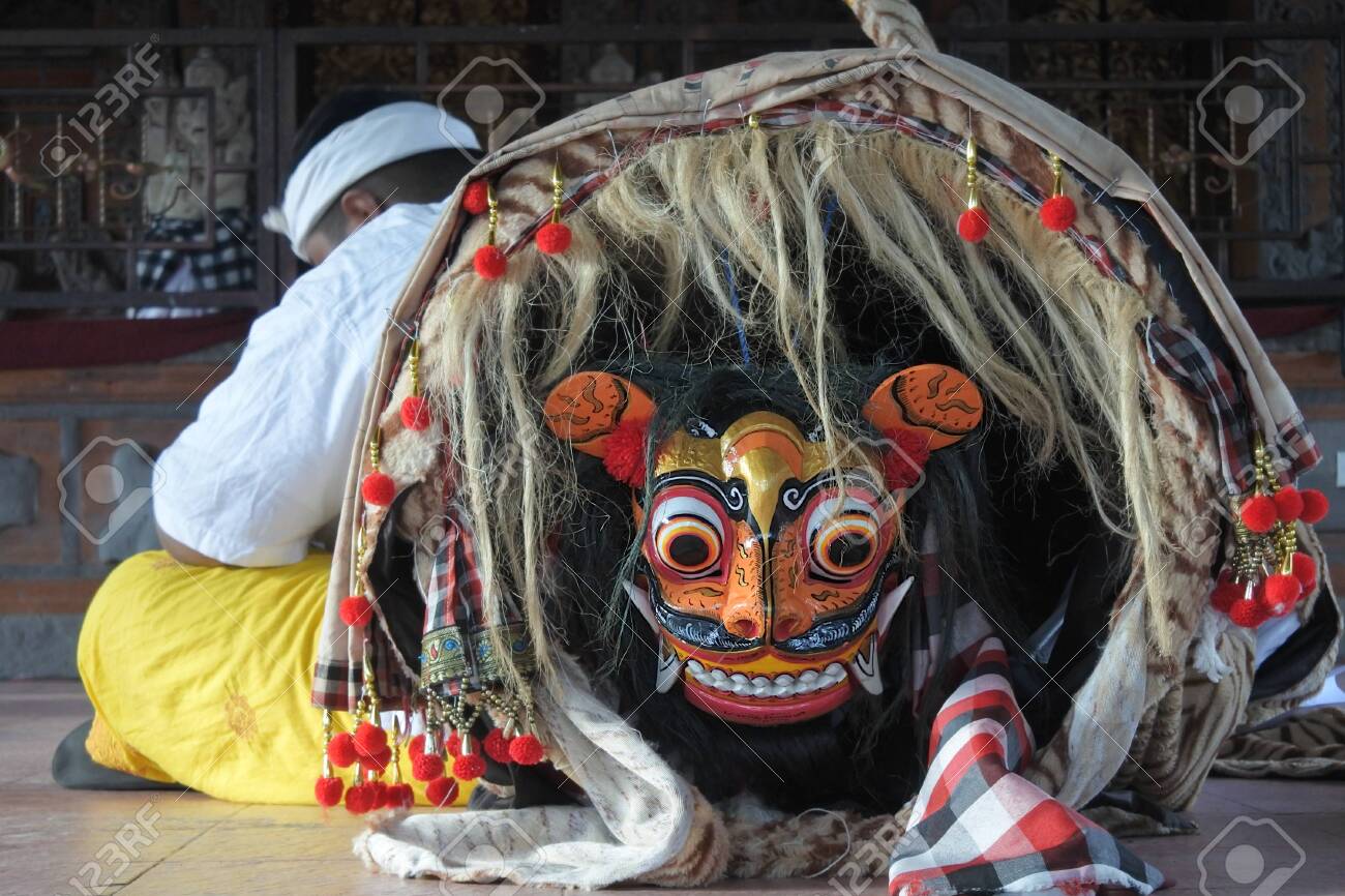 バリ島 バロンダンス 彫刻