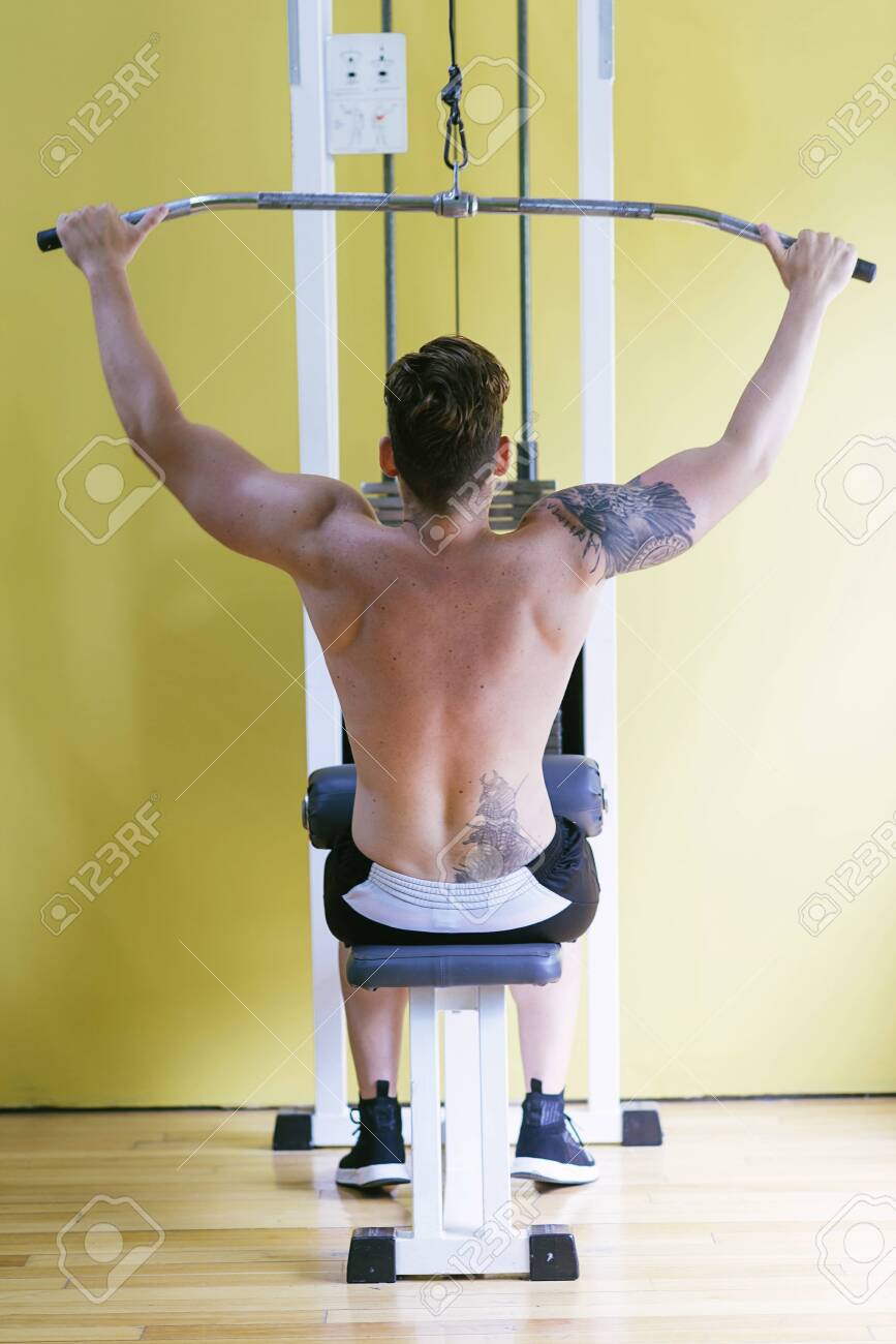 pull down weight machine