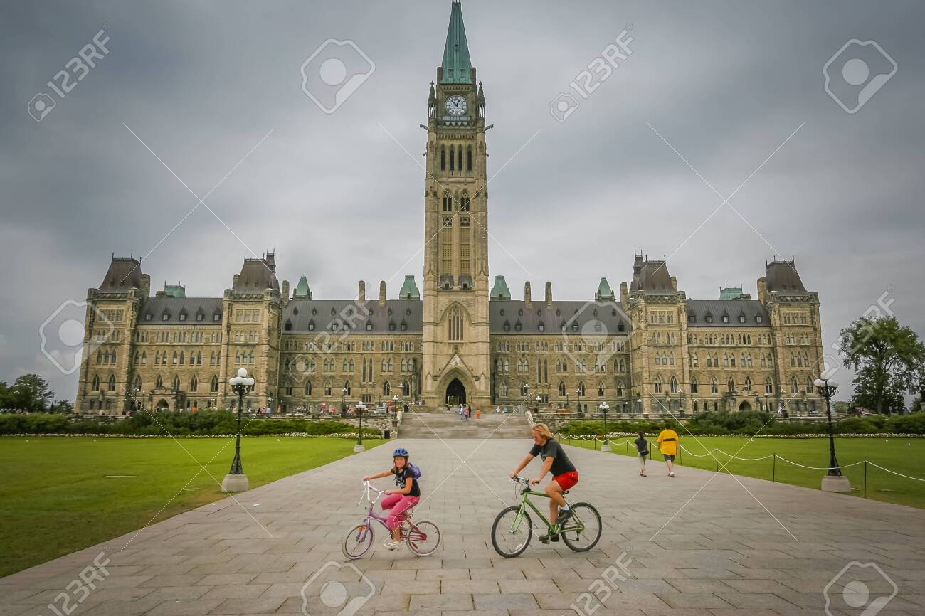 カナダ、オタワの国会議事堂の写真素材・画像素材 Image 143816036