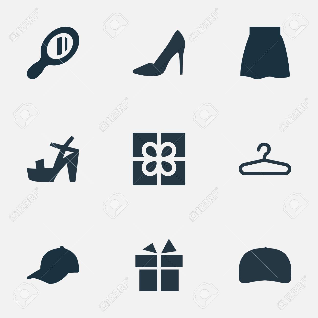 簡単な衣服のアイコンのベクトル イラスト セット 要素の履物 ラック 現在 類義語メイクアップの他 野球やアパレル のイラスト素材 ベクタ Image