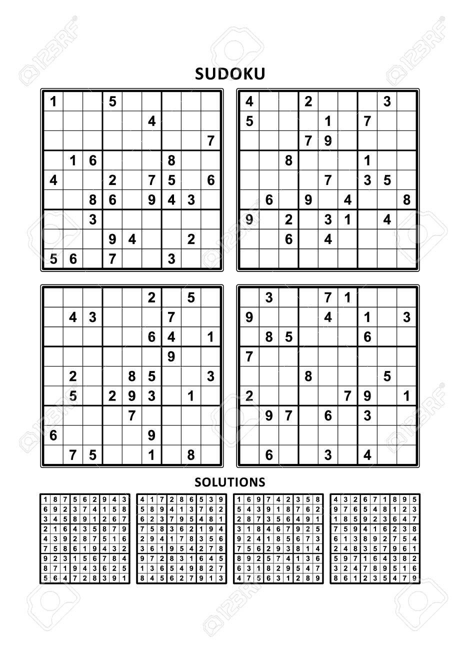 Cuatro Sudoku Rompecabezas De Nivel Cómodo Fácil Pero No Muy Fácil En Tamaño A4 O Tamaño Carta Con Márgenes Adecuado Para Libros De Impresión
