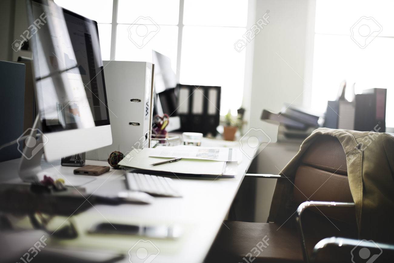 modernes bürozubehör büro möbel modernes zimmer arbeitsplatz bürobedarf konzept standardbild 53547912 lizenzfreie fotos modernes bürozubehör büro möbel modernes zimmer arbeitsplatz bürobedarf konzept standardbild 53547912 lizenzfreie fotos