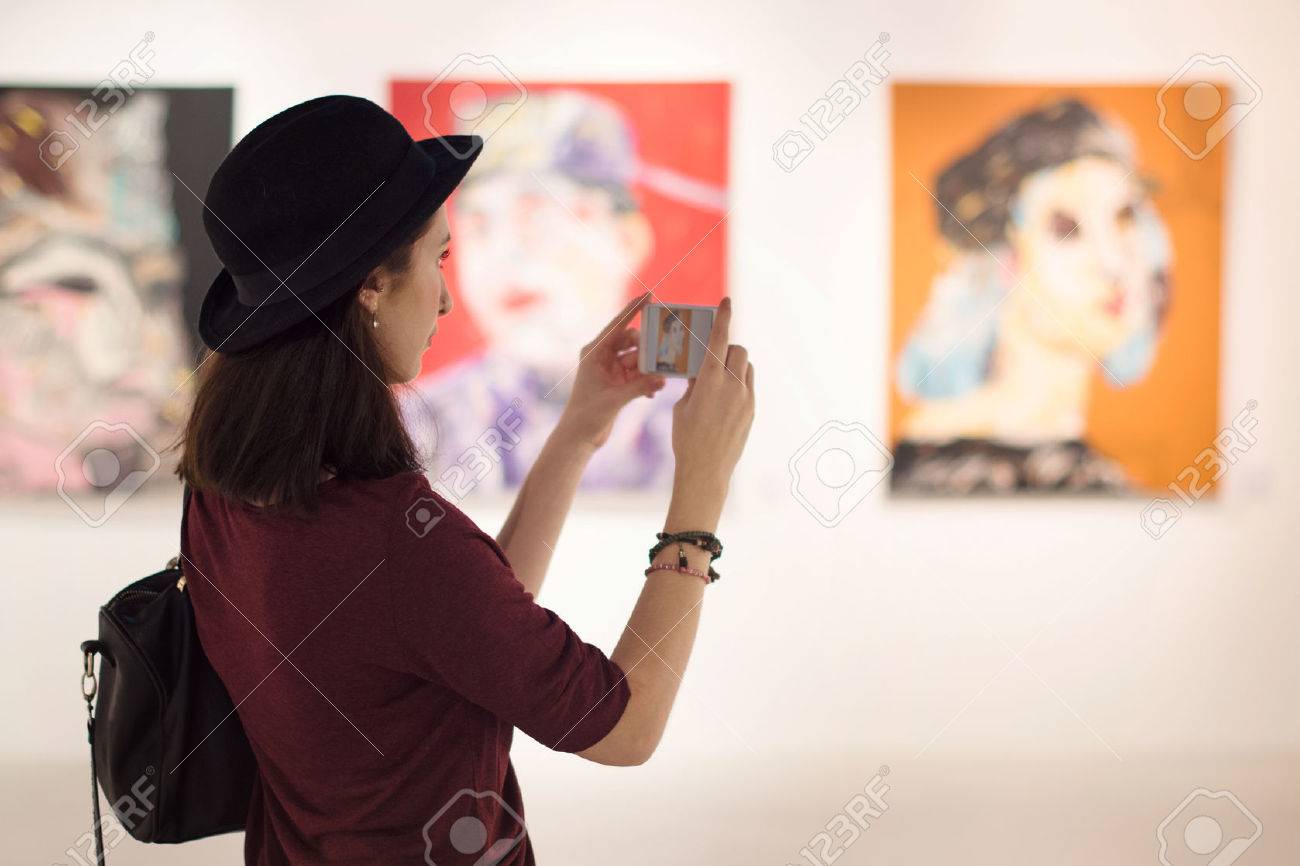 Woman Visiting Art Gallery Lifestyle Concept - 64140516 Woman Visiting Art Gallery Lifestyle Concept - 64140516
