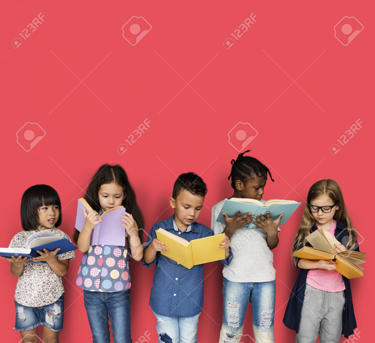 Diverse Group Of Kids Study Read Book - 81724263 Diverse Group Of Kids Study Read Book - 81724263
