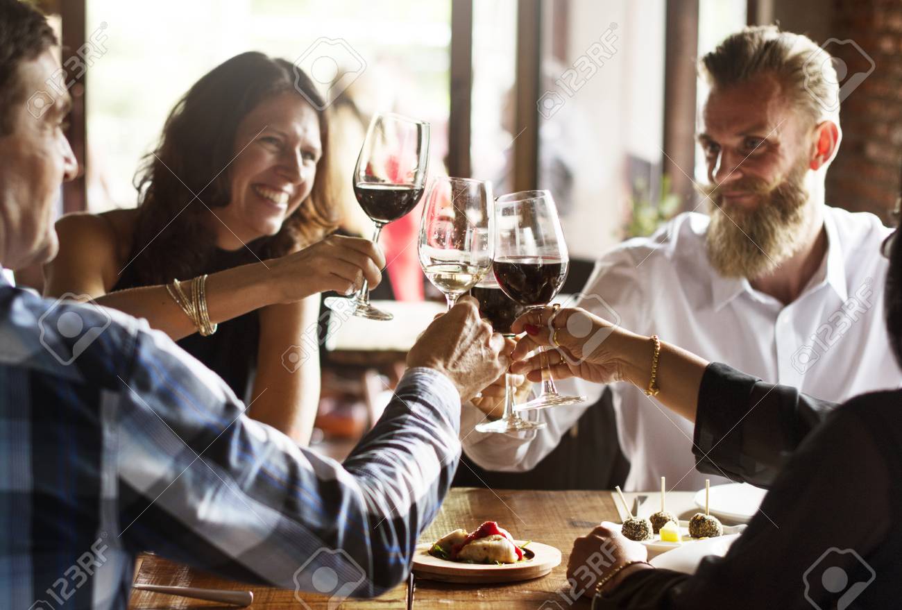 Dinner Party With Friends : Group Of Friends Having Dinner Party At Home Stock Photo Alamy - Get your friends and family round the table, pour a glass of wine and serve up something amazing.