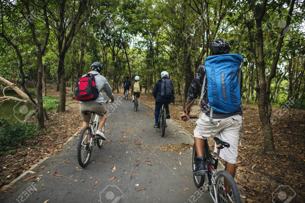 mountain bike group rides