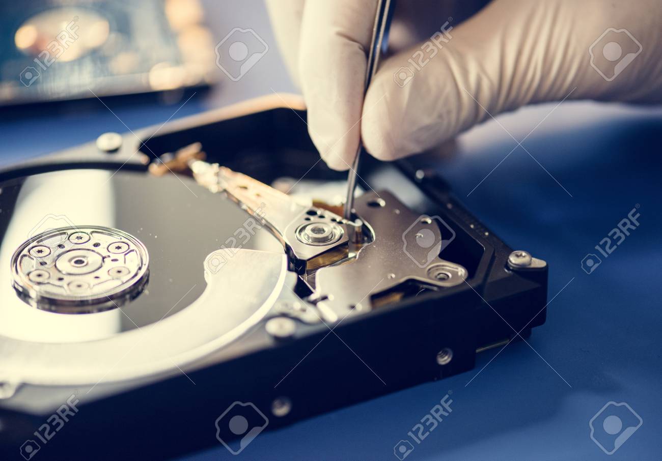 Выключается компьютер жесткий диск. Отключение жесткого диска. Жесткий диск. Выключается компьютер жесткий диск. Хранение информации на жестком диске.