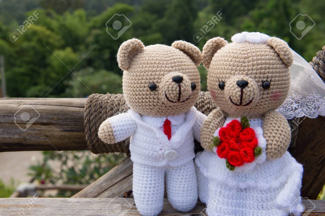 Bear Doll In Love, Toy Bears With Wedding, Two Teddy Bears Stock ...