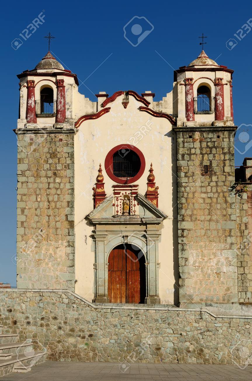 Iglesia La Soledad En La Ciudad De Oaxaca En México Fotos, Retratos, Imágenes Y Fotografía De Archivo Libres De Derecho. Image 72158445. Iglesia La Soledad En La Ciudad De Oaxaca En México Fotos, Retratos, Imágenes Y Fotografía De Archivo Libres De Derecho. Image 72158445.