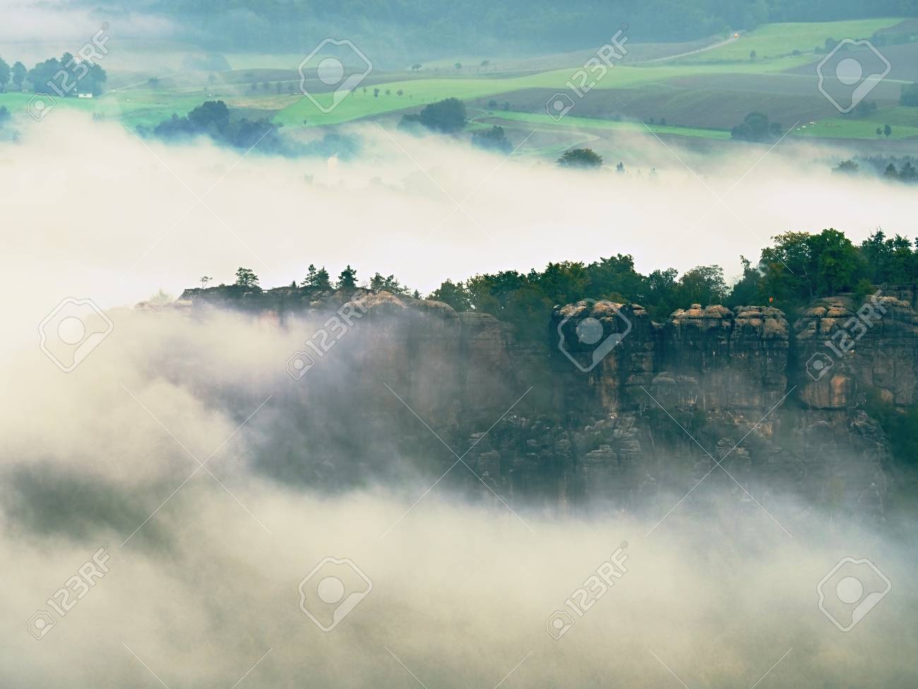 autumn inversion fog peaks
