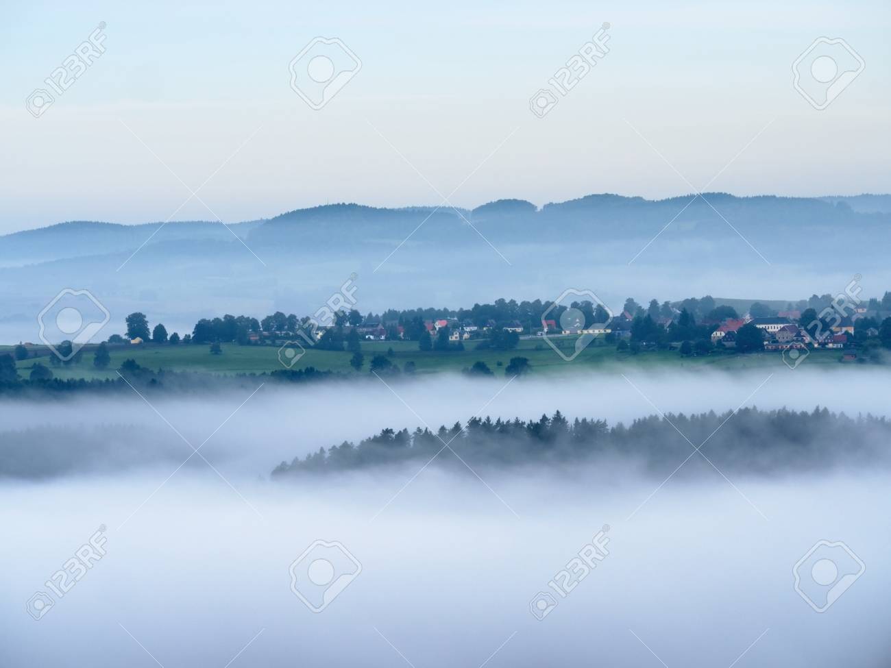 autumn inversion fog peaks