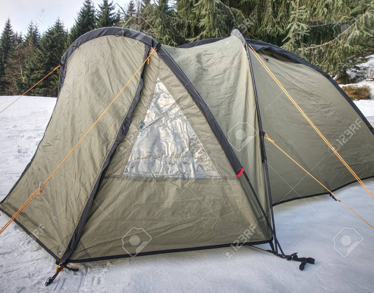 trekking tent