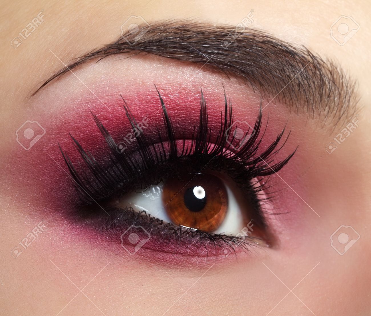 Red Eye Makeup Beautiful eye makeup close up - 15480095 Red Eye Makeup Beautiful eye makeup close up - 15480095