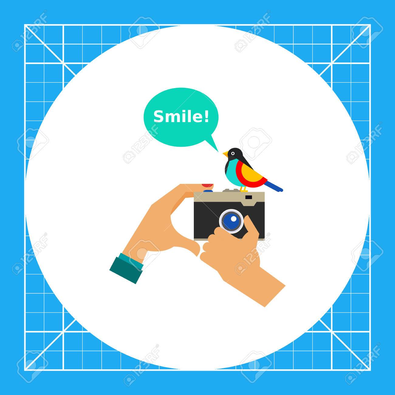 Mains Tenant Vieux Appareil Photo Vintage Avec Oiseau De Dessin Animé Caméra Et Oiseau Prise De Photo Sourire Concept De Photographie Peut être