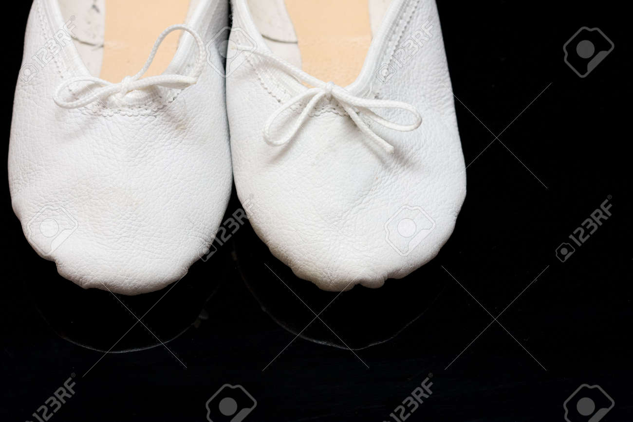 Que Zapatillas De Fondo Blanco's Ballet Refleja NegroLo Niño En CrWdoxBeQ