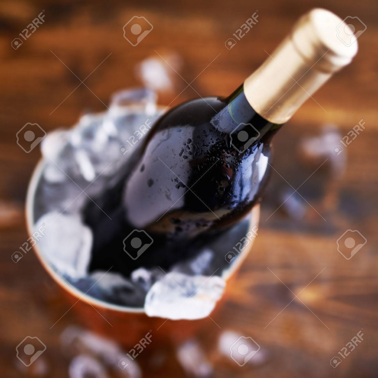 red wine bucket