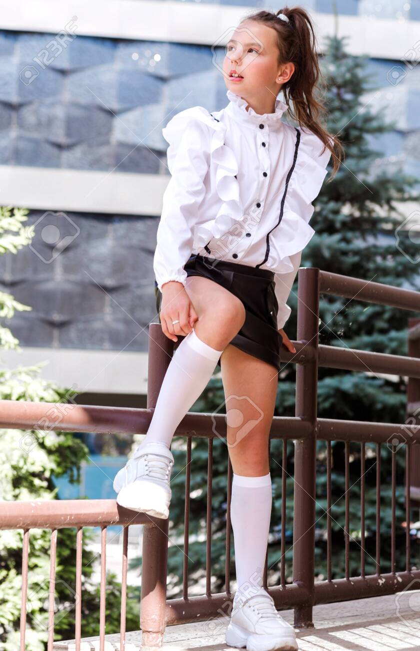 女子高生　パンツ 