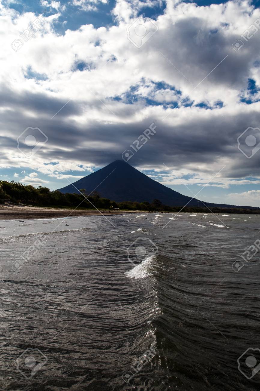 etiam-dictum-ipsum-a-felis