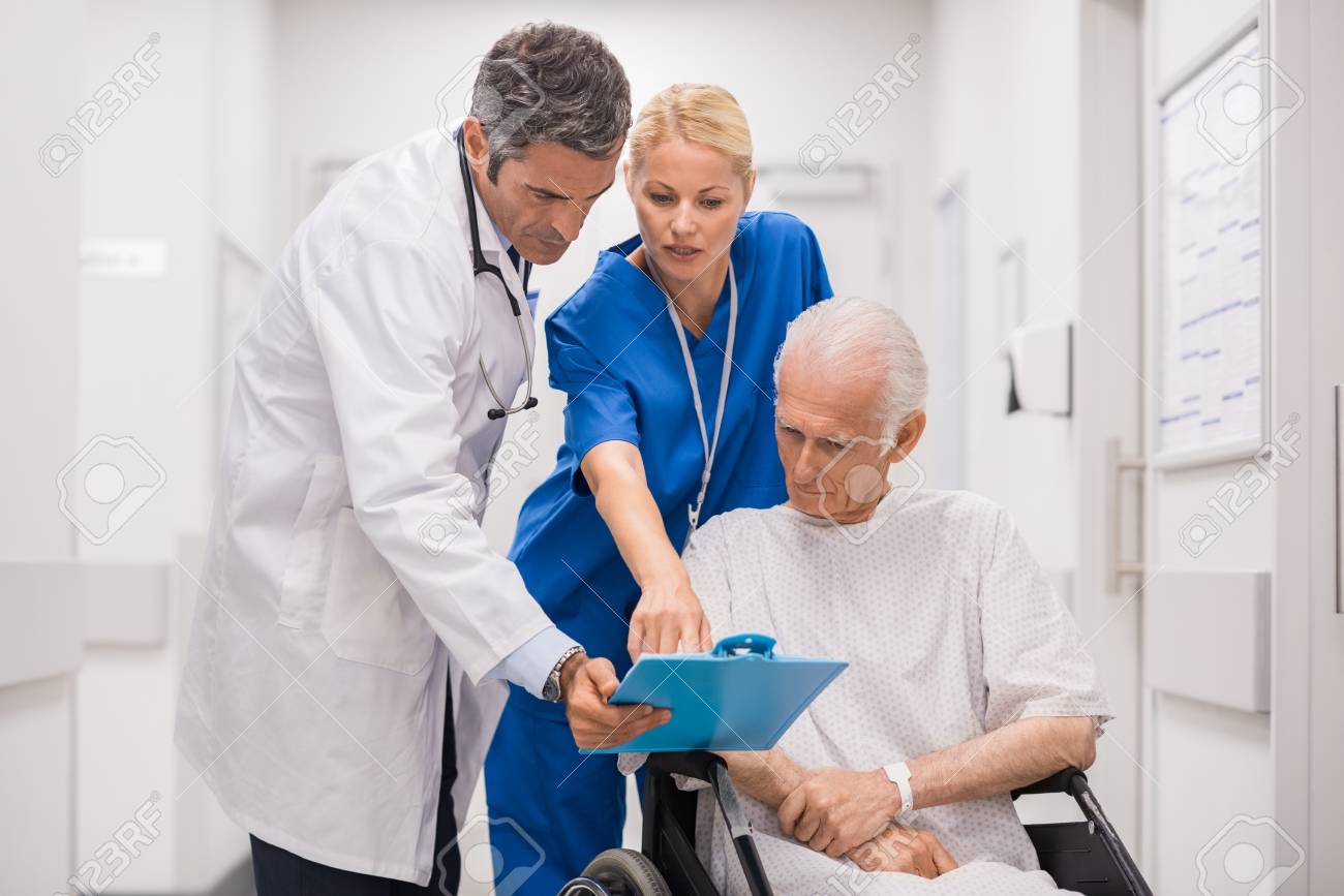 Die Krankenschwester Und Der Doktor Die Krankenschwester Und Der Doktor