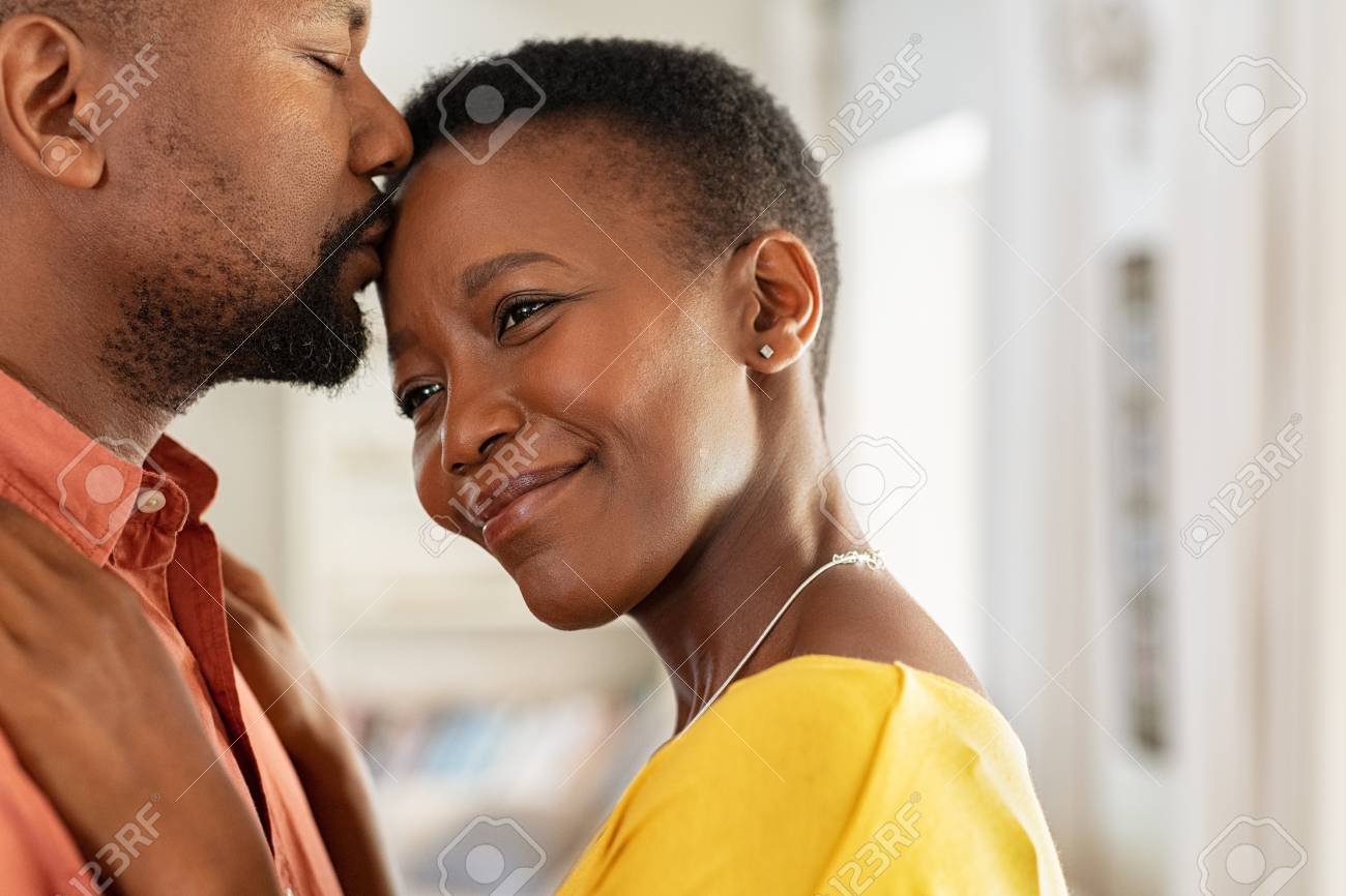 husband kiss facial wife