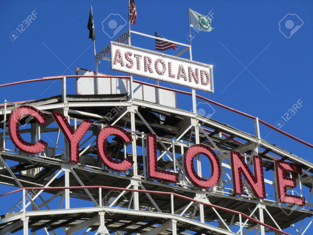 アストロランド ニューヨークでサイクロン記号 の写真素材 画像素材 Image