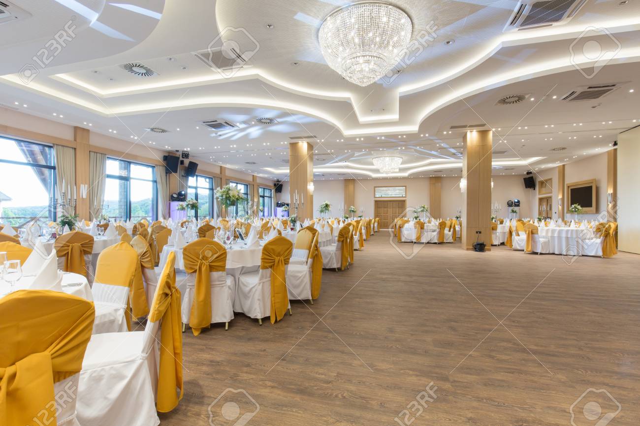 Wedding hall or other function facility set for fine dining - 66515964 Wedding hall or other function facility set for fine dining - 66515964