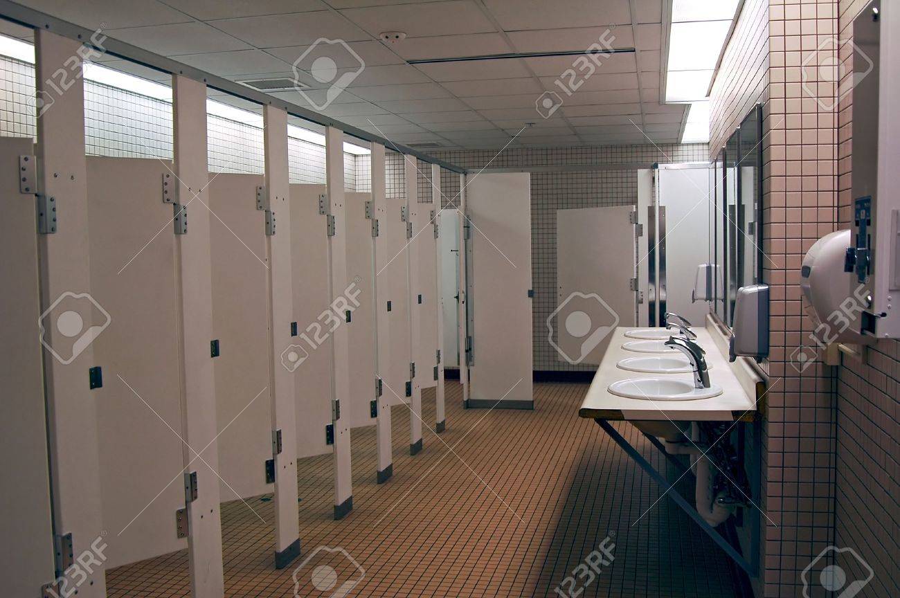Leroy Merlin Meuble Salle De Bain Remix ~ salle de bain publique femmes tals banque d images et photos Leroy Merlin Meuble Salle De Bain Remix ~ salle de bain publique femmes tals banque d images et photos