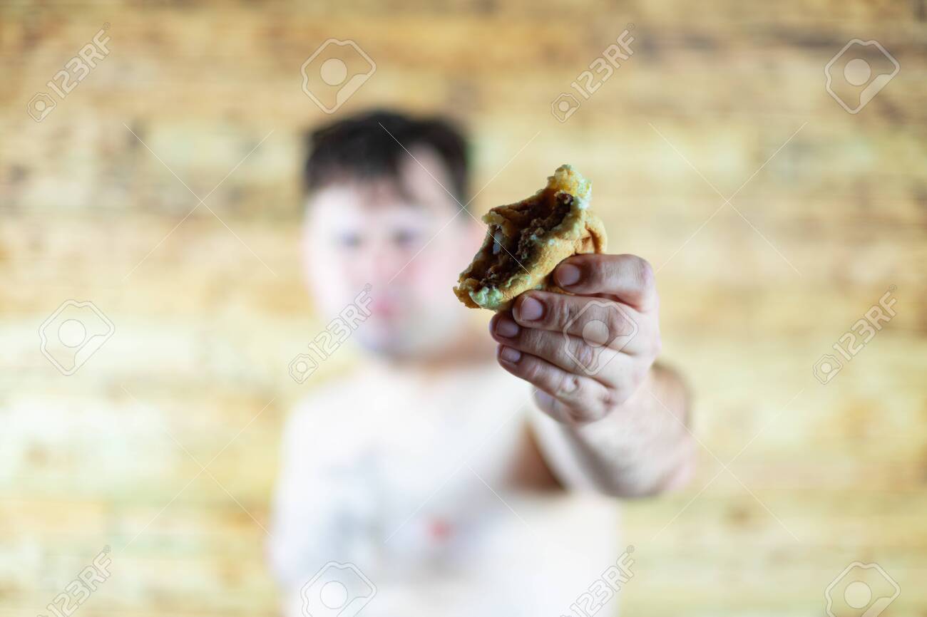 Man Eating Burger Topless Man Eating Burger Stock Photo Picture And Royalty Free Image Image 138721886 123rf com