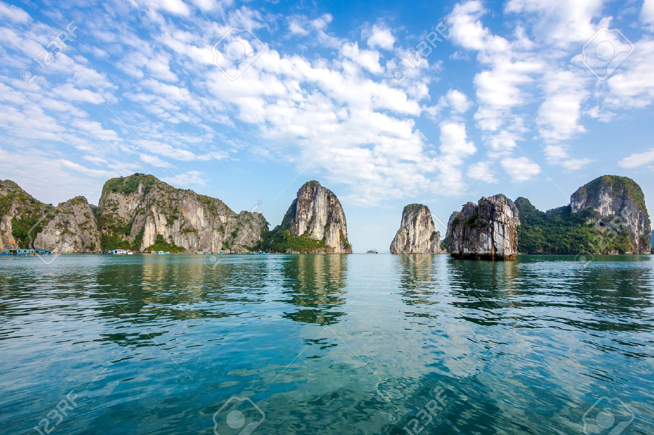 おしゃれ ベトナムハロン湾の風景画1 絵画 タペストリ Mkukinanyota Com