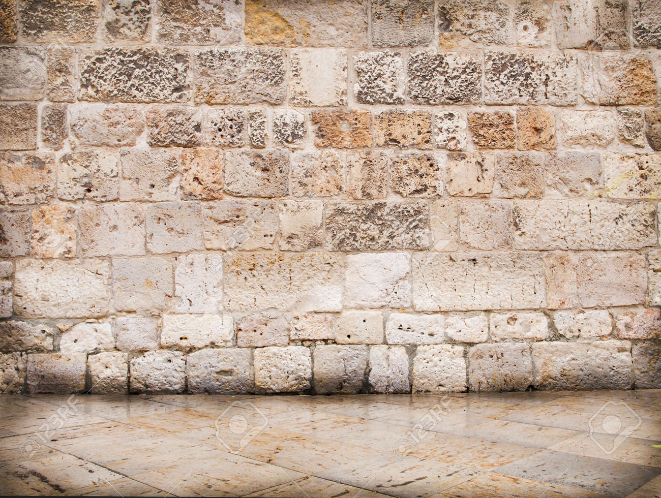 Rustikale Wand Von Steinen In Verschiedenen Grossen Lizenzfreie Fotos Bilder Und Stock Fotografie Image 22961496