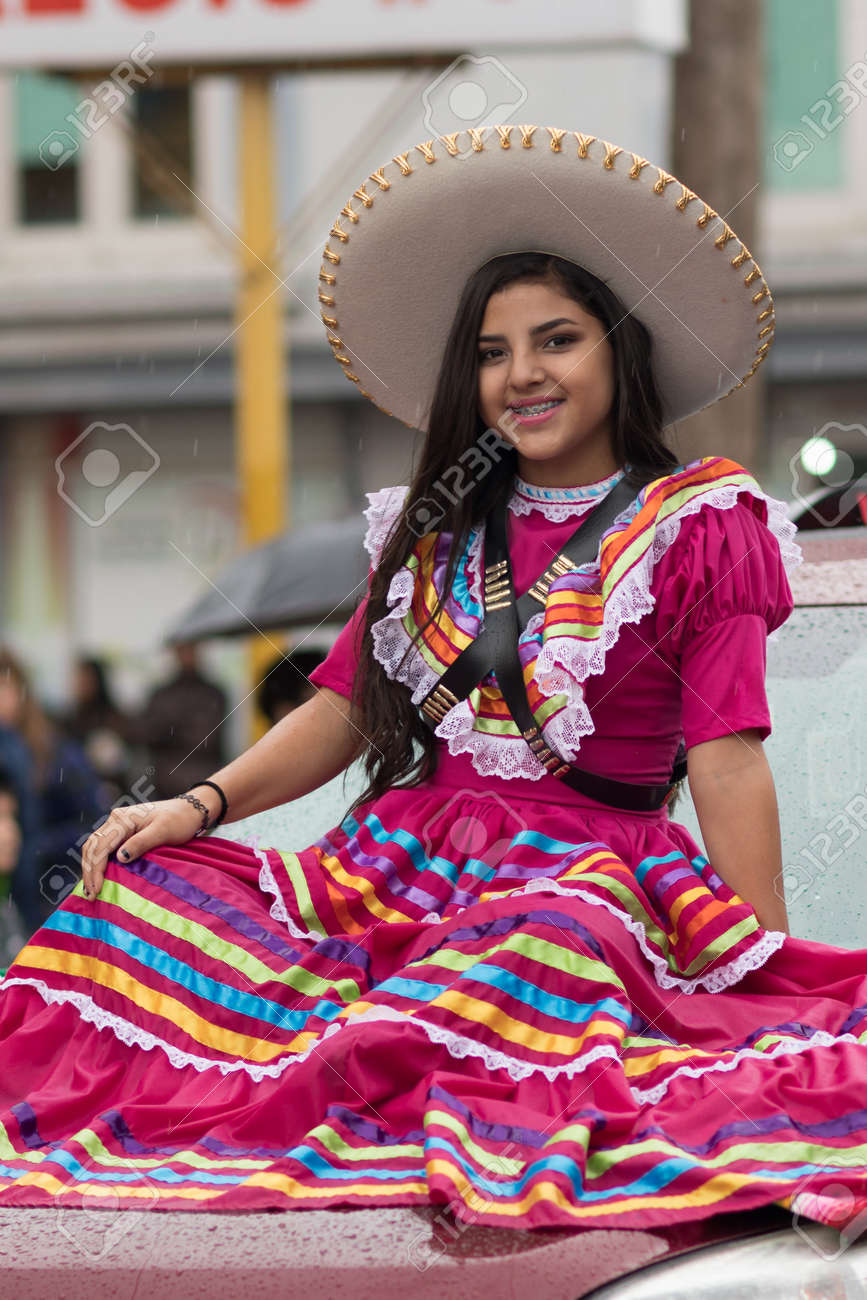 Revolucionario Trajes Para El 20 De Noviembre Noviembre Traje