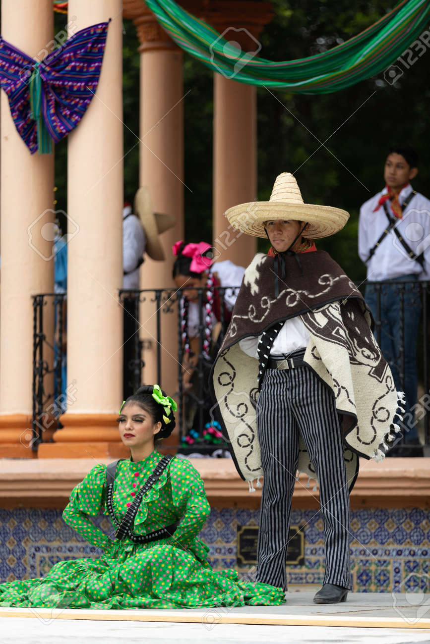 Fashion Cholo Ropa Chicano Style Vestimenta Ropa Chola Para Mujer
