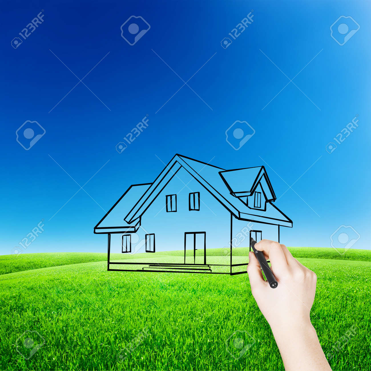 Haus Skizze Hand Zeichnen Uber Blauen Himmel Mit Grunen Wiese Lizenzfreie Fotos Bilder Und Stock Fotografie Image 26893533