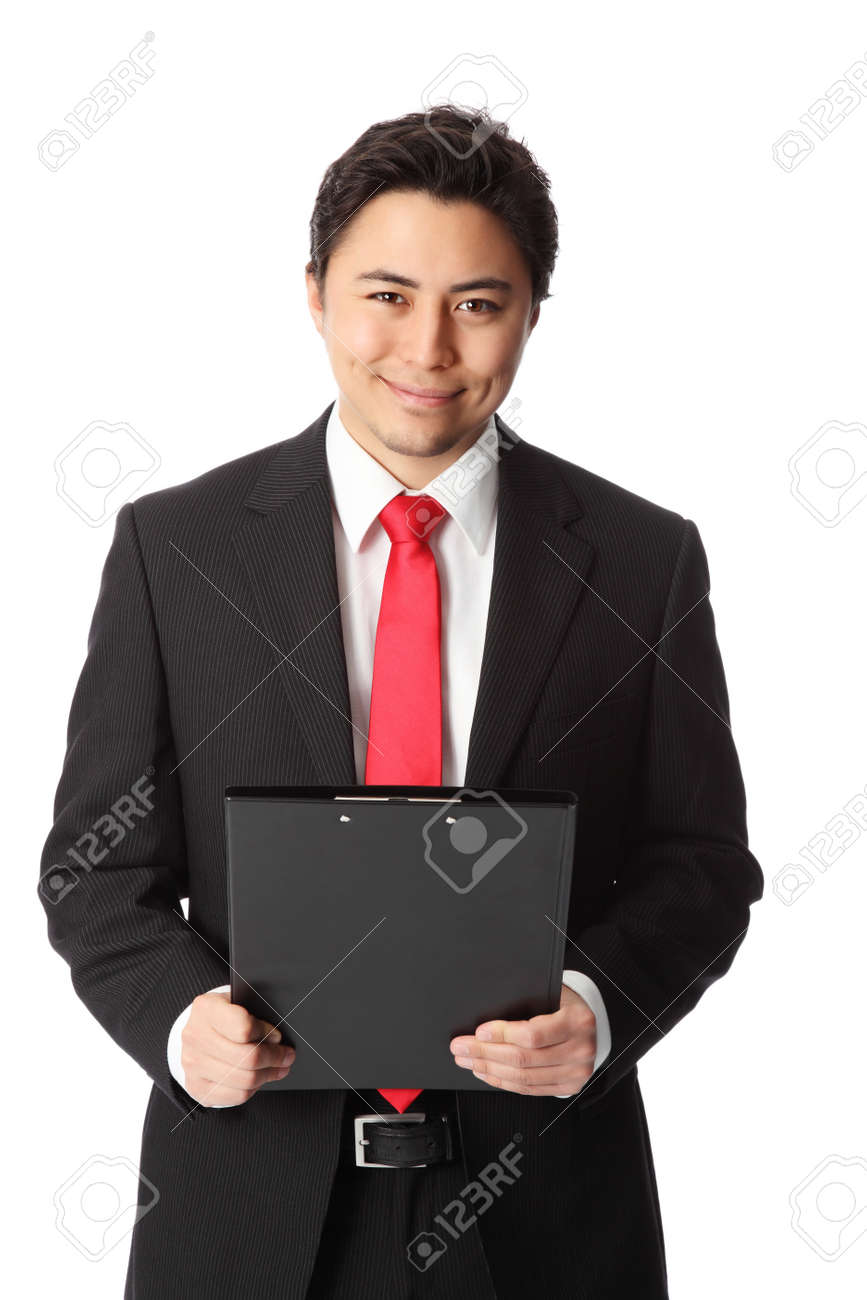 costume noir cravate rouge