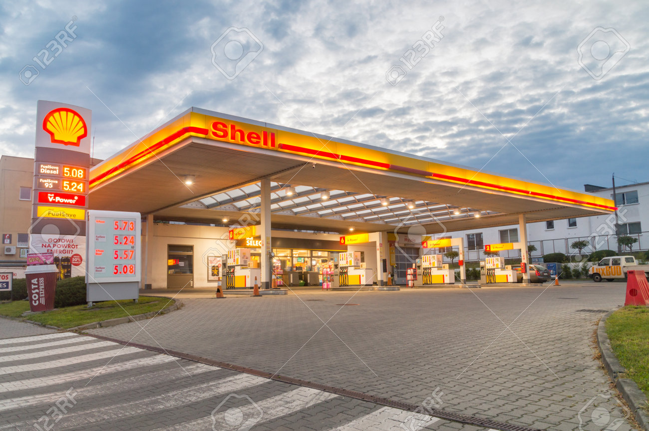 Zgorzelec, Poland - June 2, 2021: Shell gas station during sunrise. Royal Dutch Shell plc, commonly known as Shell, is a British-Dutch multinational oil and gas company. - 171808307 Zgorzelec, Poland - June 2, 2021: Shell gas station during sunrise. Royal Dutch Shell plc, commonly known as Shell, is a British-Dutch multinational oil and gas company. - 171808307