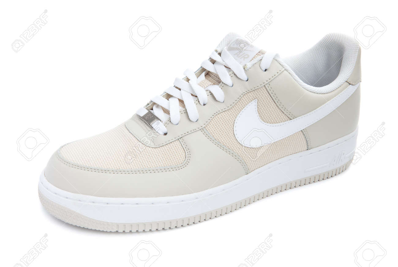 台北、台湾 - 2012 年 12 月 18 日： これは、白い背景に分離された色  