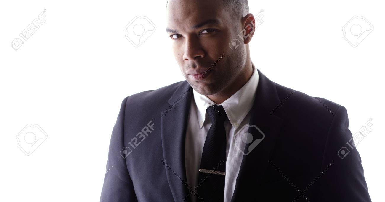 ハンサムな黒人男性の身に着けているスーツ の写真素材 画像素材 Image