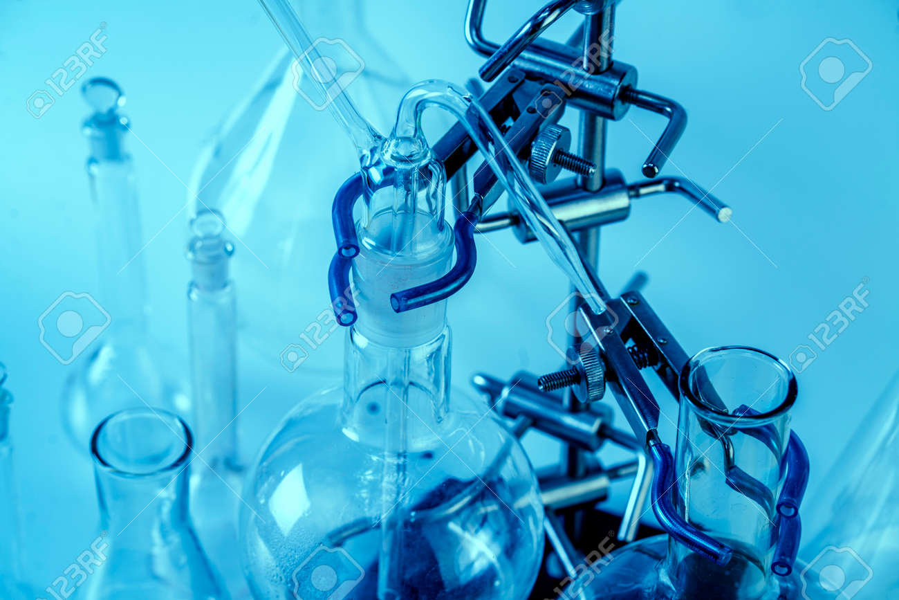 Empty flasks. Laboratory analysis equipment. Chemical laboratory, glassware test-tubes. - 164657692 Empty flasks. Laboratory analysis equipment. Chemical laboratory, glassware test-tubes. - 164657692