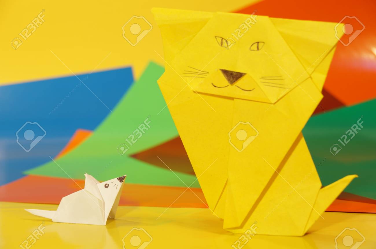 origami cat and mouse