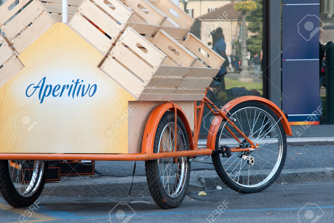 three wheel delivery bike