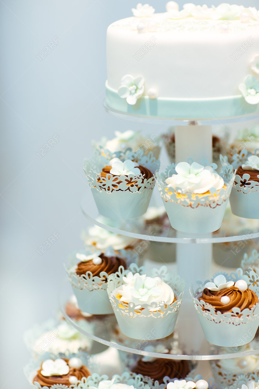 26 Cupcakes for Your Engagement Party